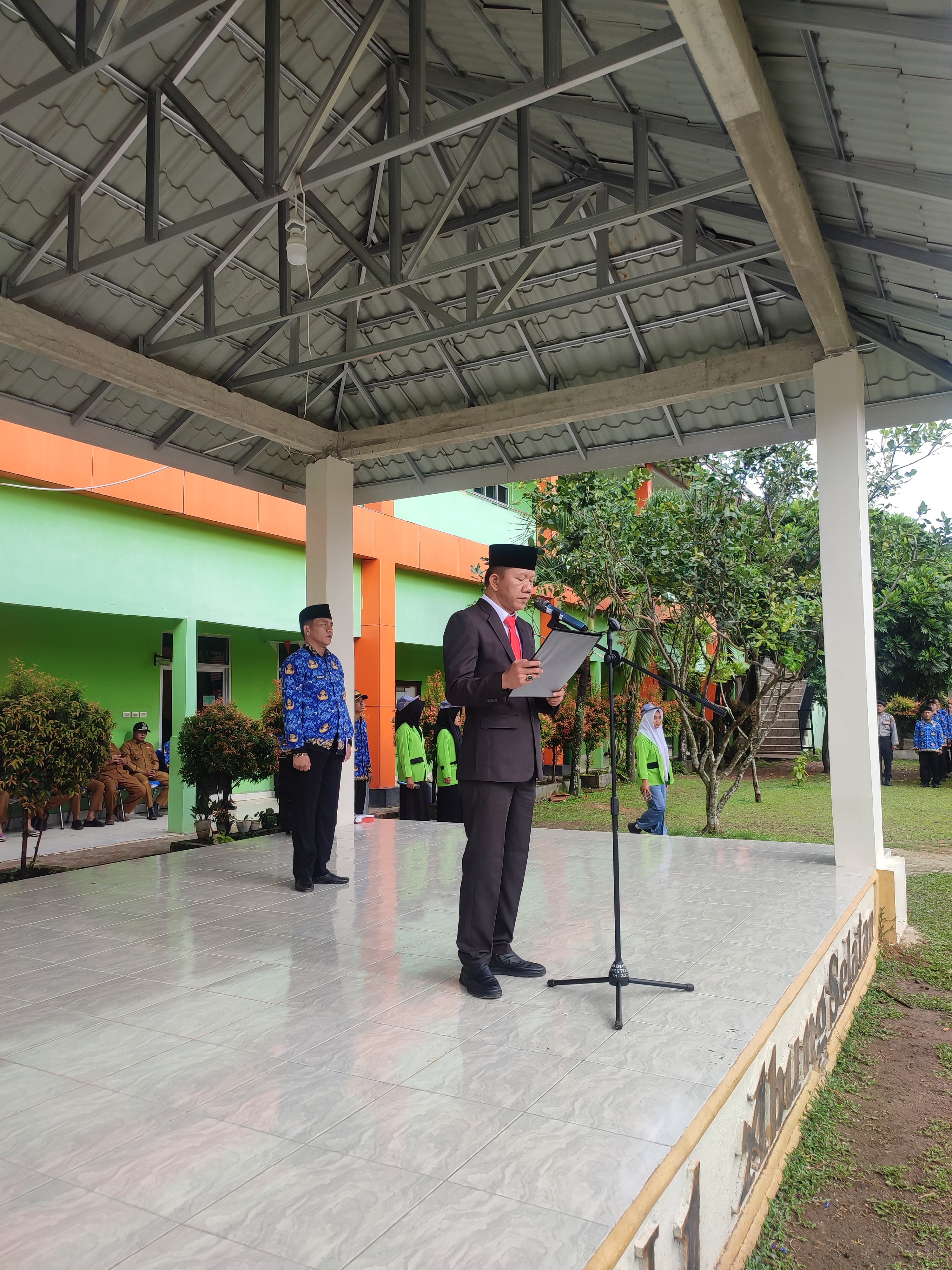Upacara Memperingati Hari Pahlawan Nasional Tahun 2025 Upacara Memperingati Hari Pahlawan Nasional Tahun 2025