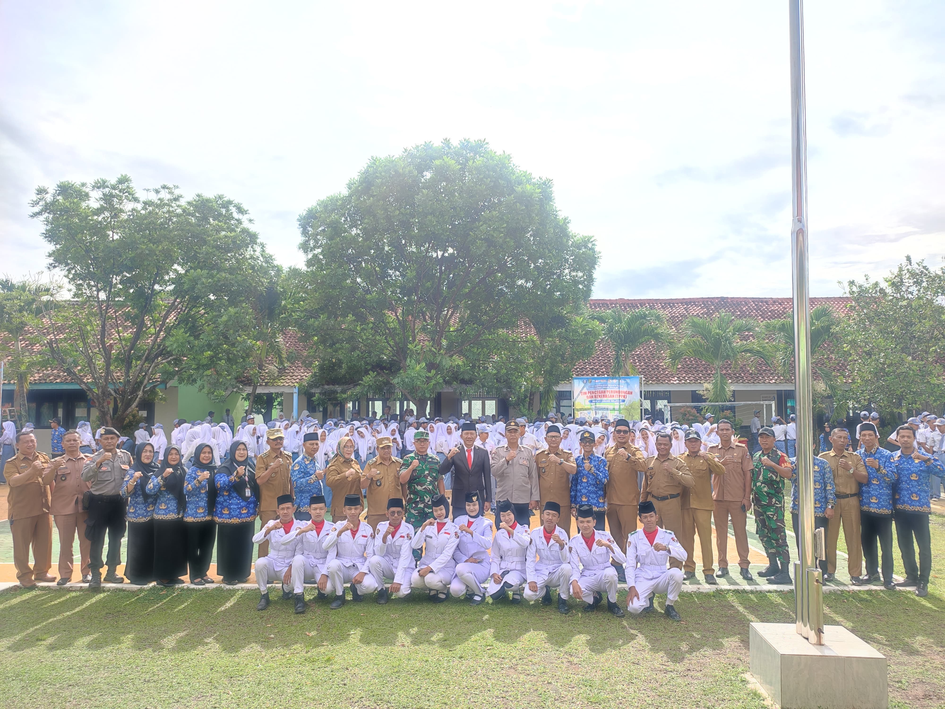 Upacara Memperingati Hari Pahlawan Nasional Tahun 2025 Upacara Memperingati Hari Pahlawan Nasional Tahun 2025